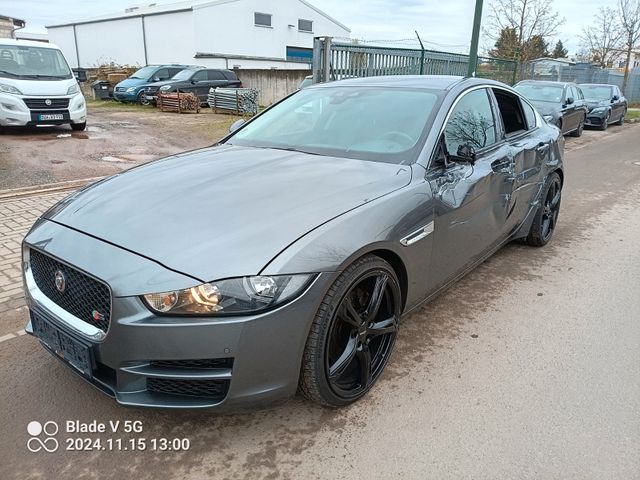 Jaguar XE 20d 180PS Automatic