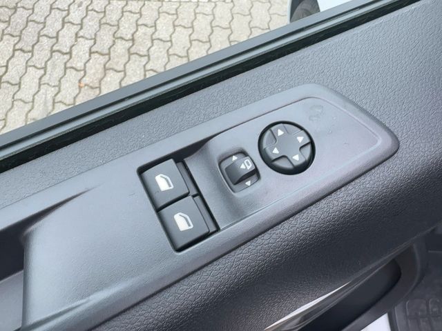 Foto Nummer 15: PEUGEOT Traveller