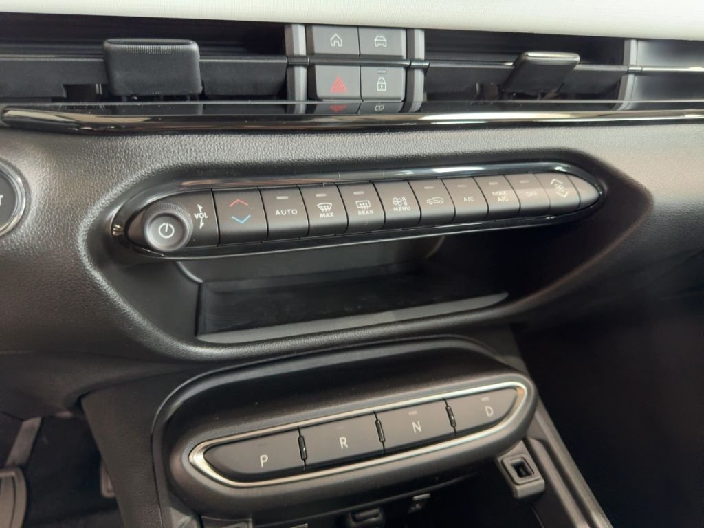 Fahrzeugabbildung Fiat 600 Hybrid Business Edition LMF ALWETTER, PDC, N