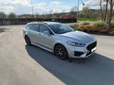 Ford Mondeo Turnier ST-Line Allrad - silberne Ford Mondeo