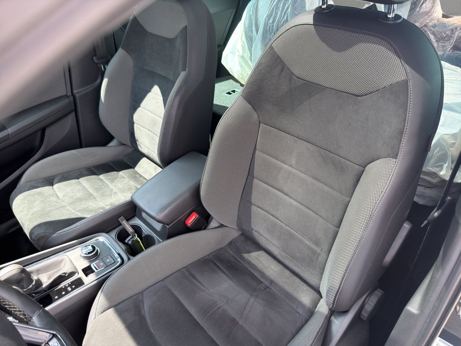 Fahrzeugabbildung SEAT Ateca 1.4 TSI Xcellence/PDC/NAVI/Klimaautomatik