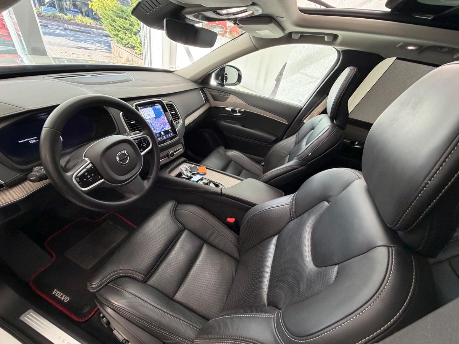 Volvo XC90 Plus Dark AWD 7.Sitze, PANORAMA