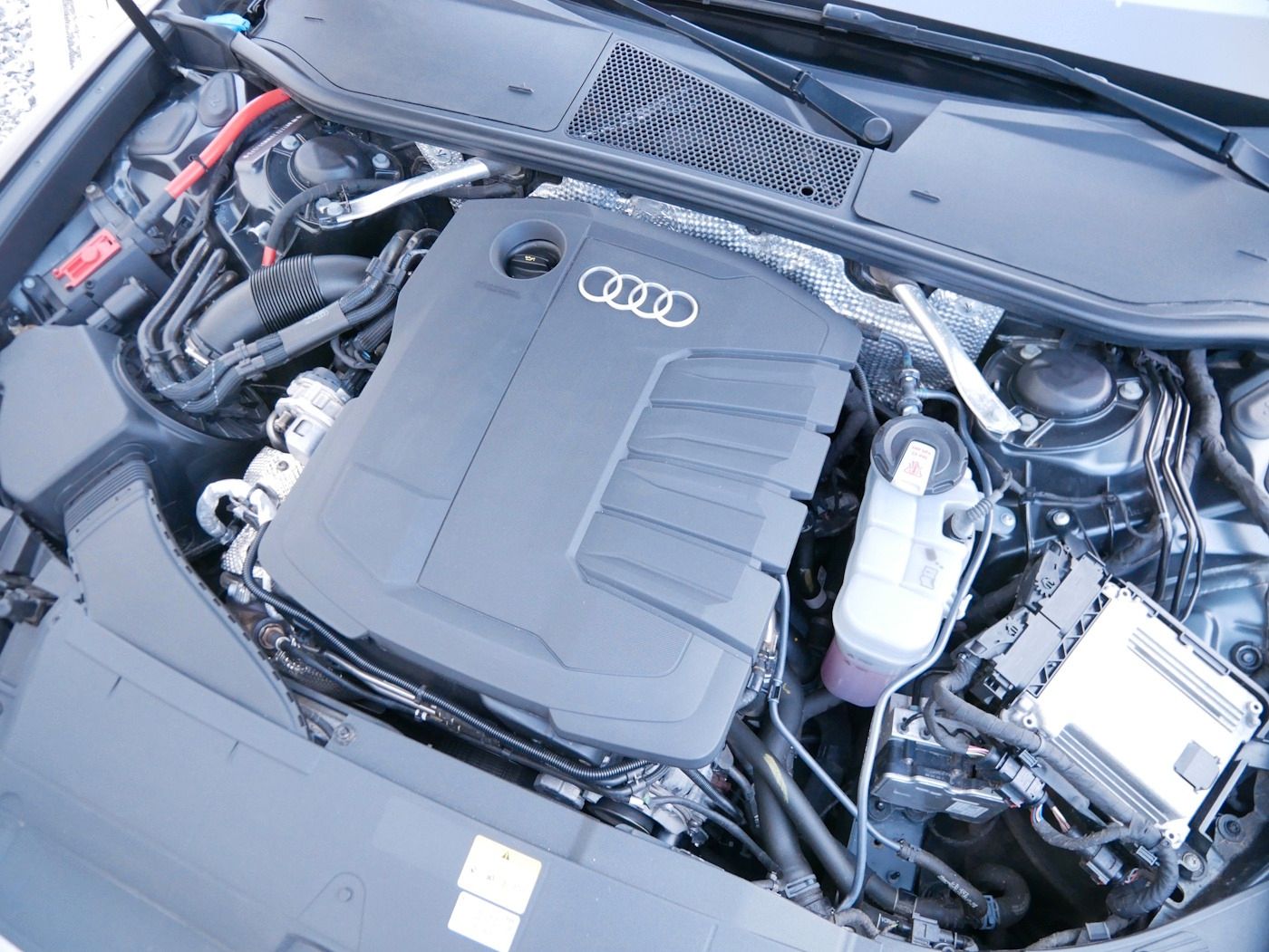 Fahrzeugabbildung Audi A6 Lim 40 TDI Sport Schiebedach 360° MATRIX SHZ