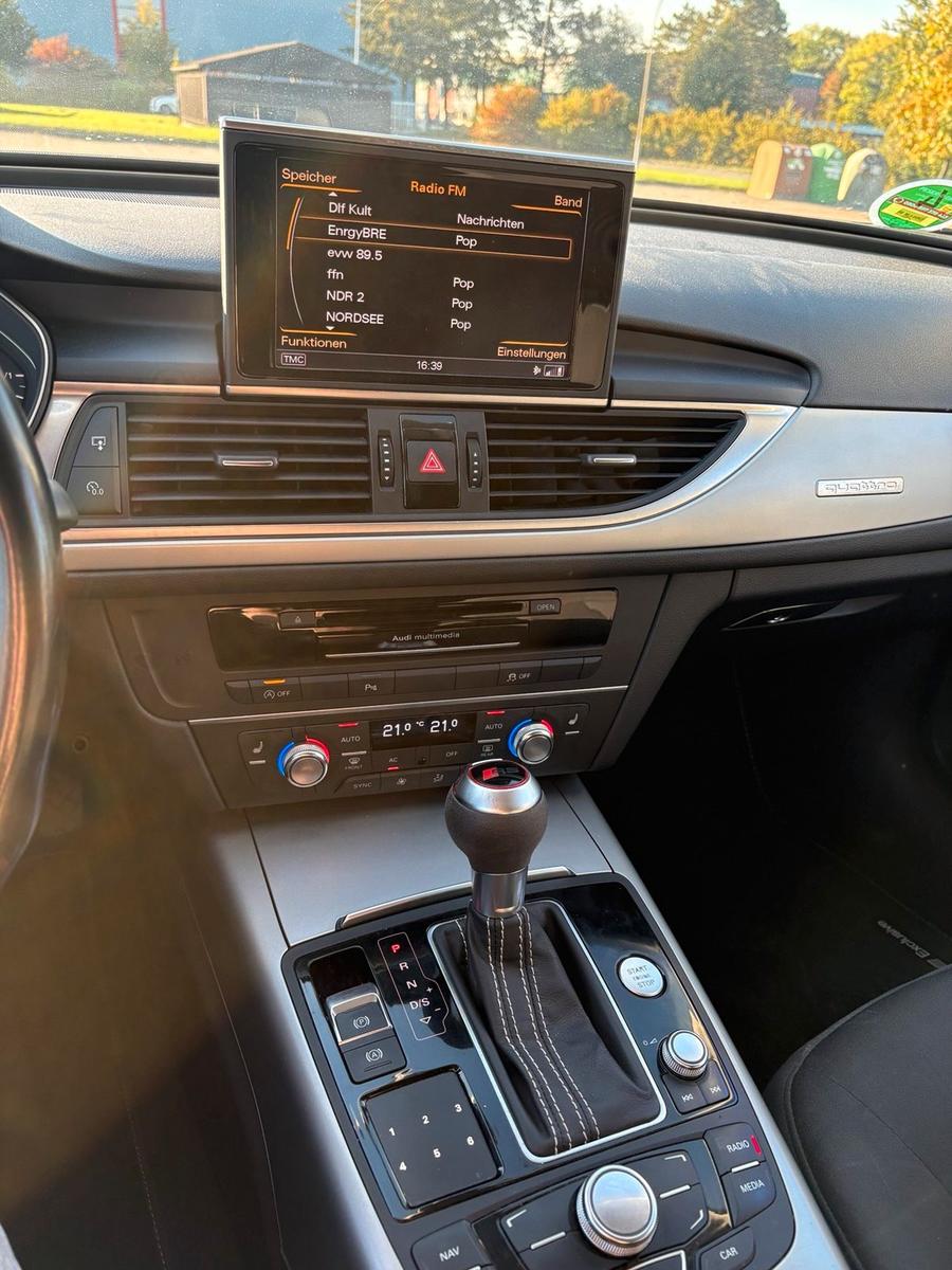 Audi A6 2012 — photo 11