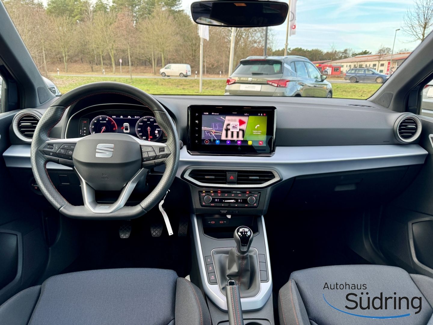 Arona 1,0 TSI FR Navi LED ACC FULL LINK