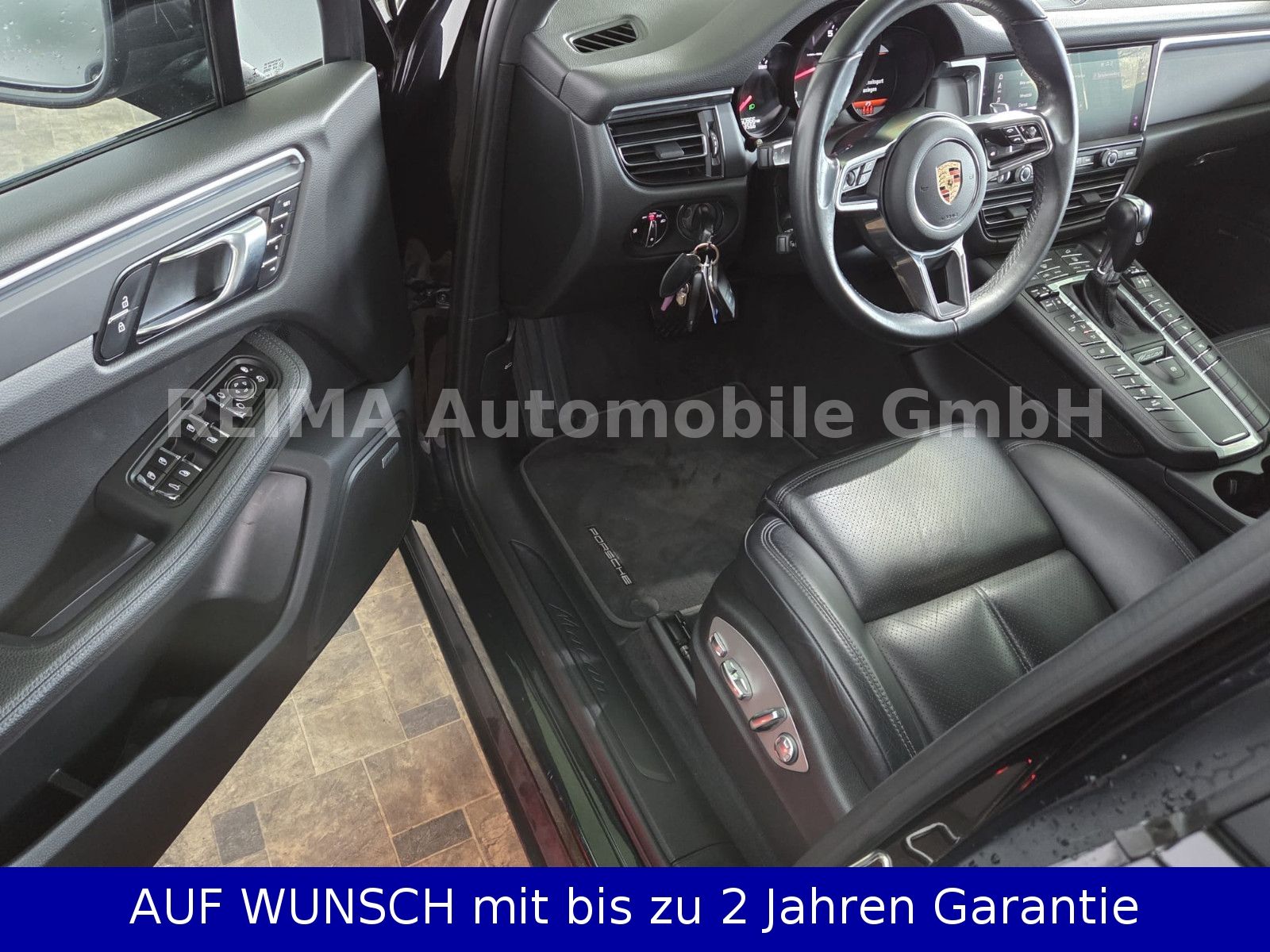 Fahrzeugabbildung Porsche Macan 2,0i, , LED, Standheizung, Luft, Pano