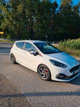 Ford Fiesta 1,5 EcoBoost ST mit Leder-Exklusiv-Pa... - Ford Fiesta Gebrauchtwagen in Nürnberg