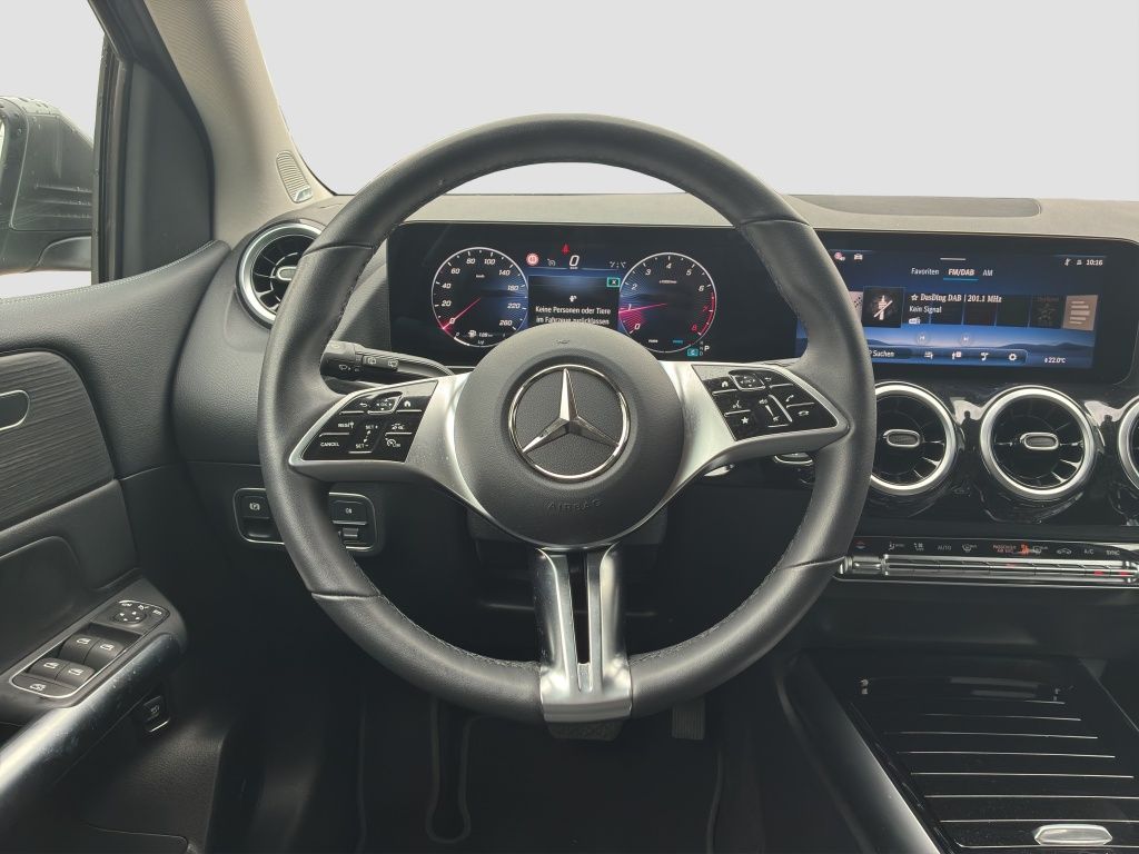 Fahrzeugabbildung Mercedes-Benz B 200 AHZV*LED*RFK*DAB*THERMOTRONIC*LENKRADHZG*