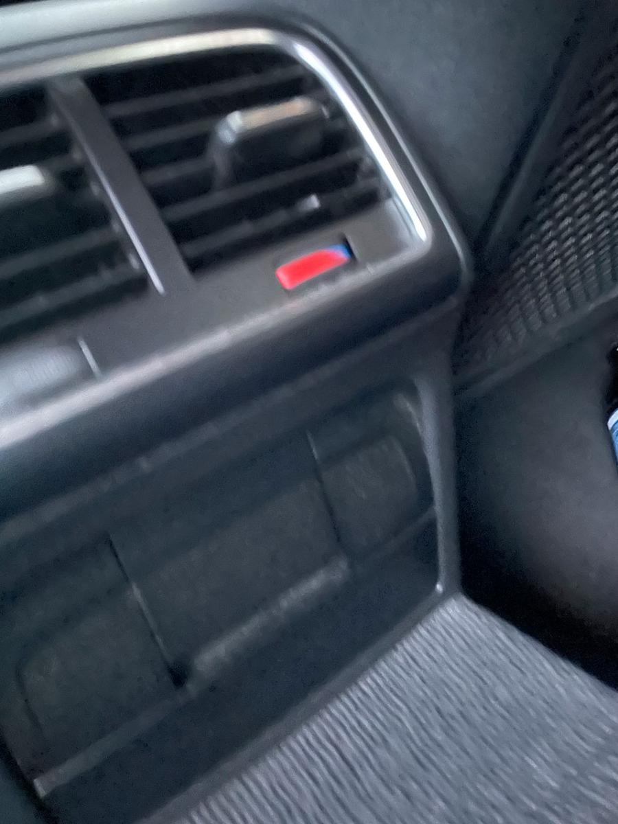 Audi A4 2009 — photo 8