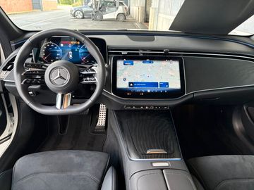 Mercedes E 200 - 2