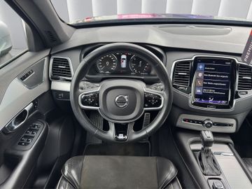Volvo XC90 - 11