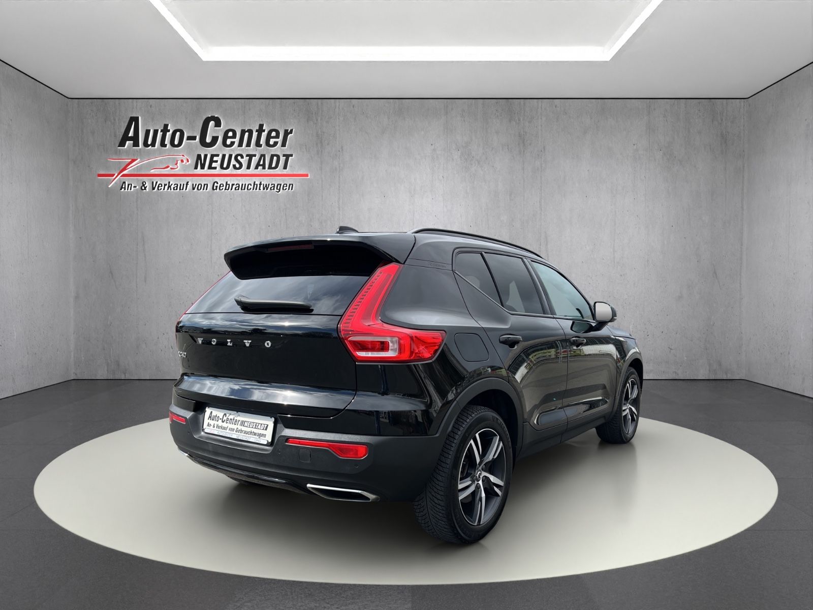 Volvo XC 40 R Design AWD AHK 360° LED H&K CARPLAY foto 3