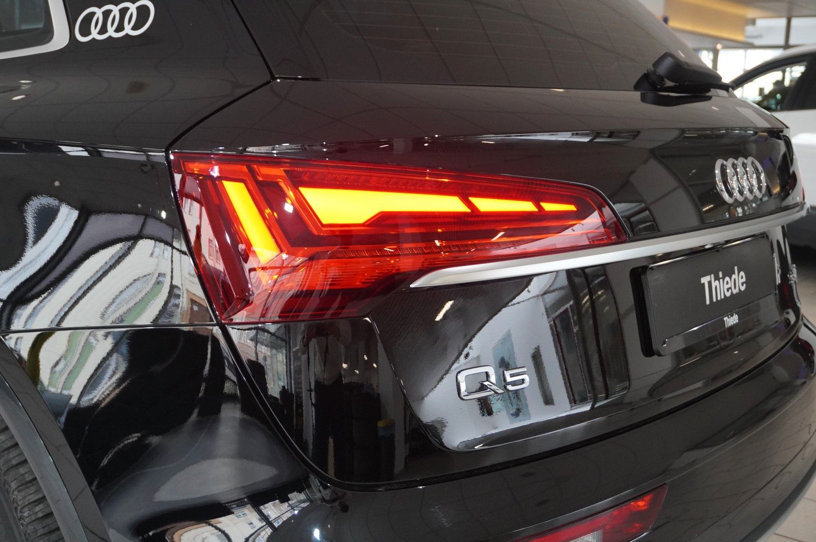 Fahrzeugabbildung Audi Q5 35 TDI ADVANCED NAVI/LED/KAMERA/VIRT/LEDER/SH