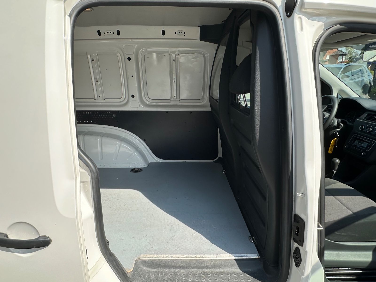 Fahrzeugabbildung Volkswagen Caddy 1.2 TSI Kasten Klima/GRA/BT/Heckklappe