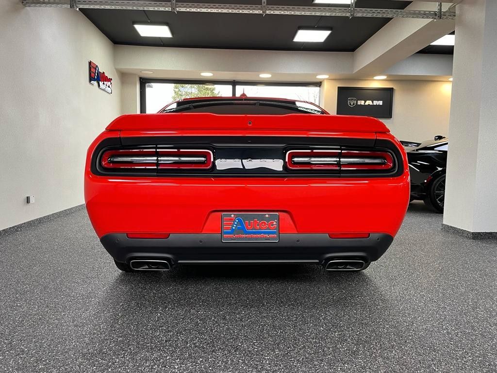 Fahrzeugabbildung Dodge CHALLENGER  R/T-5.7L-V8 HEMi AUS 1. HAND