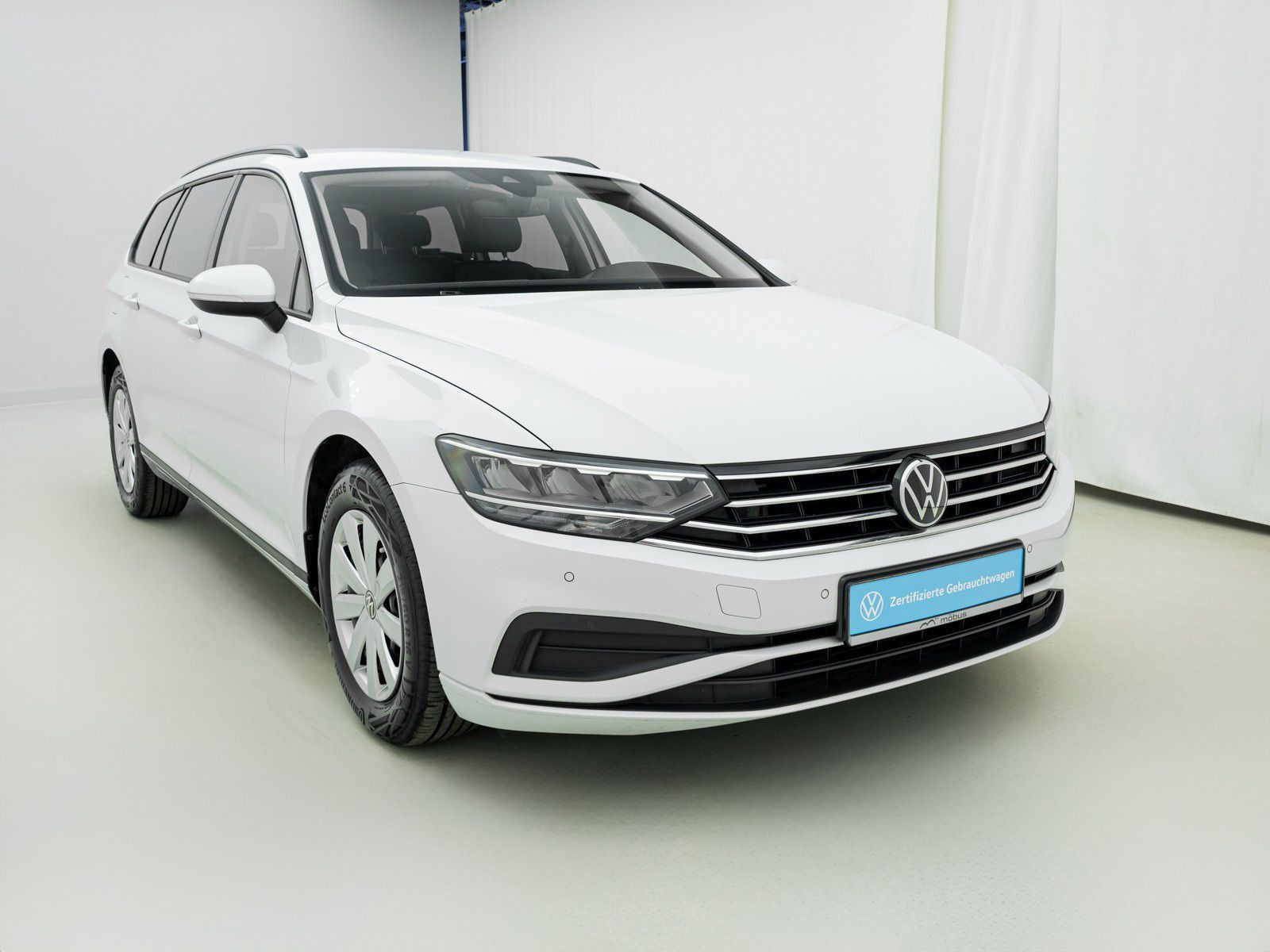Volkswagen Passat Variant 2.0 TDI DSG Conceptline APP LED N foto 4