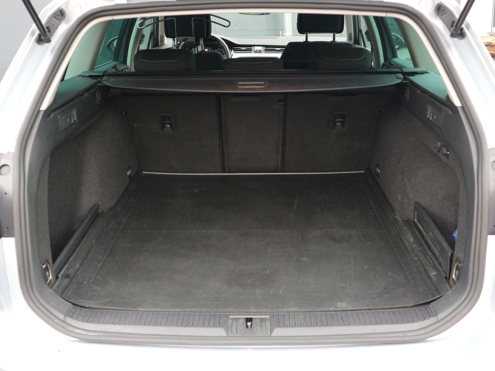 Volkswagen Passat - Bild 6