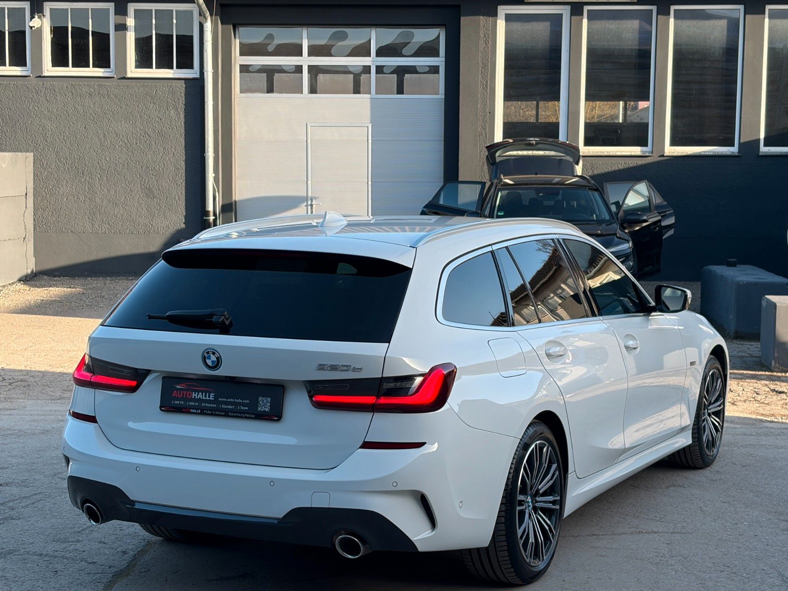 Fahrzeugabbildung BMW 320e G21 Touring M Sport Galvanik Akustik HiFi