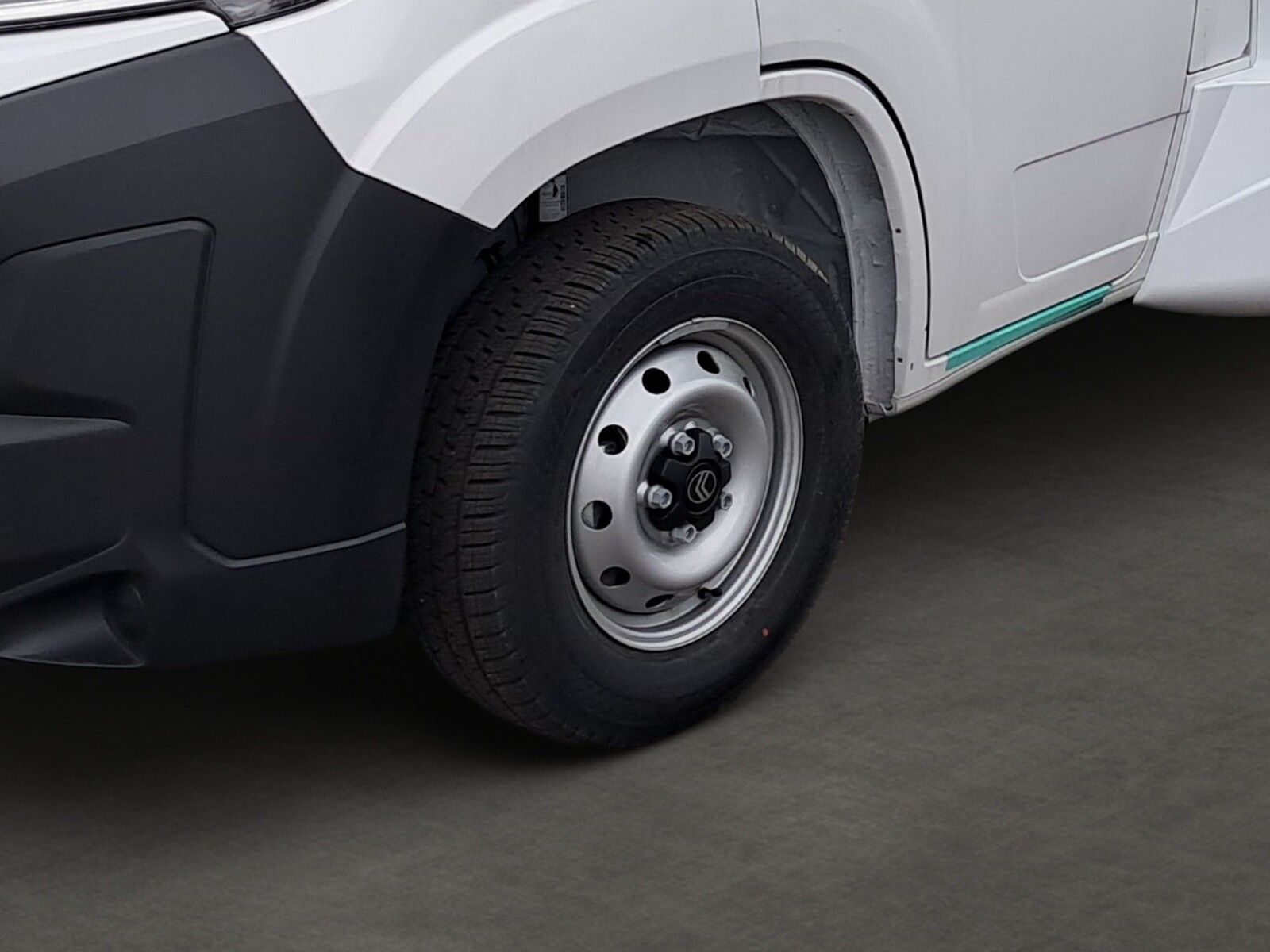 Fahrzeugabbildung Sunlight T 67 , Basic Paket, 156LKühlschr