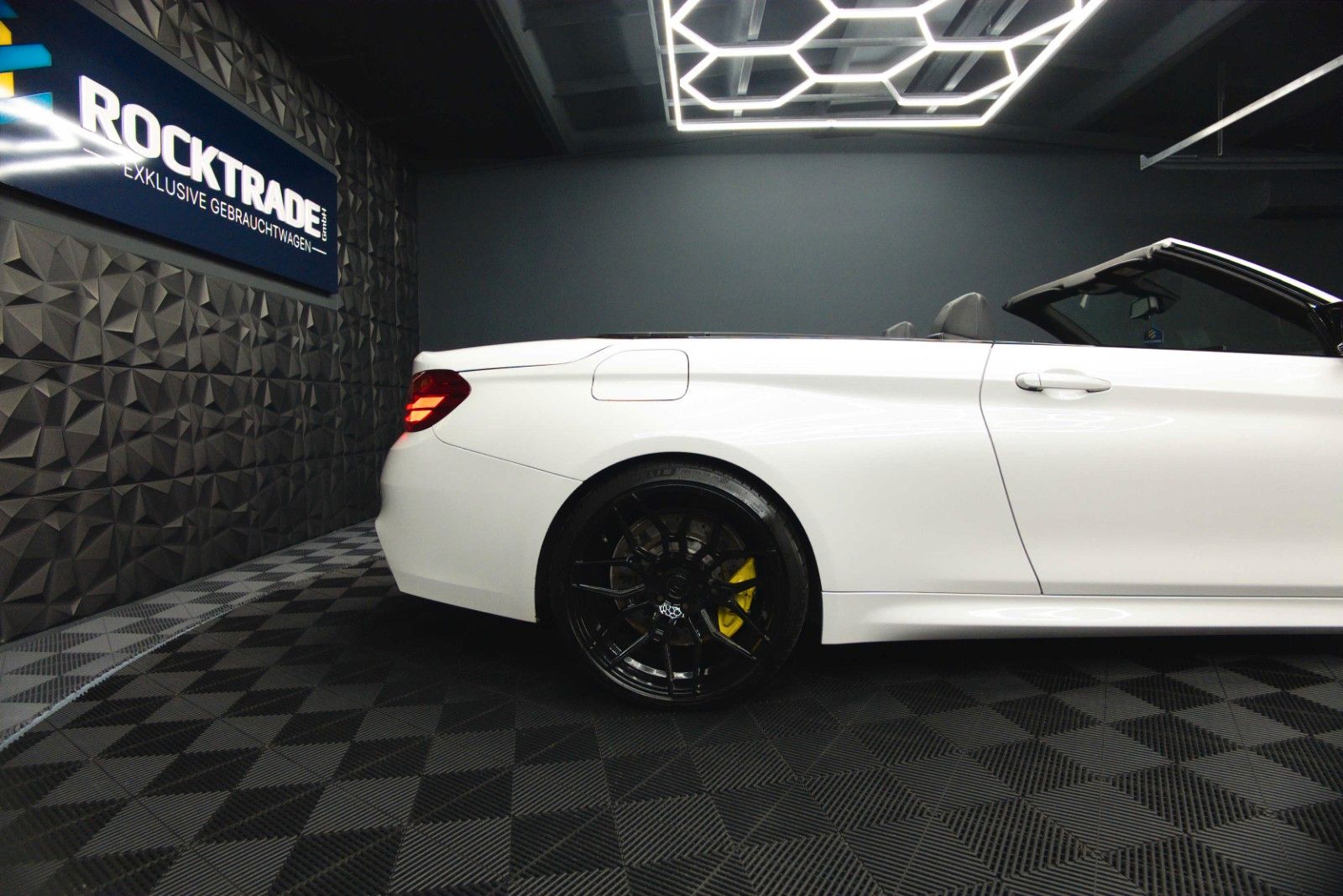 Fahrzeugabbildung BMW M4 Cabrio Performance Carbon 533PS Stage 2