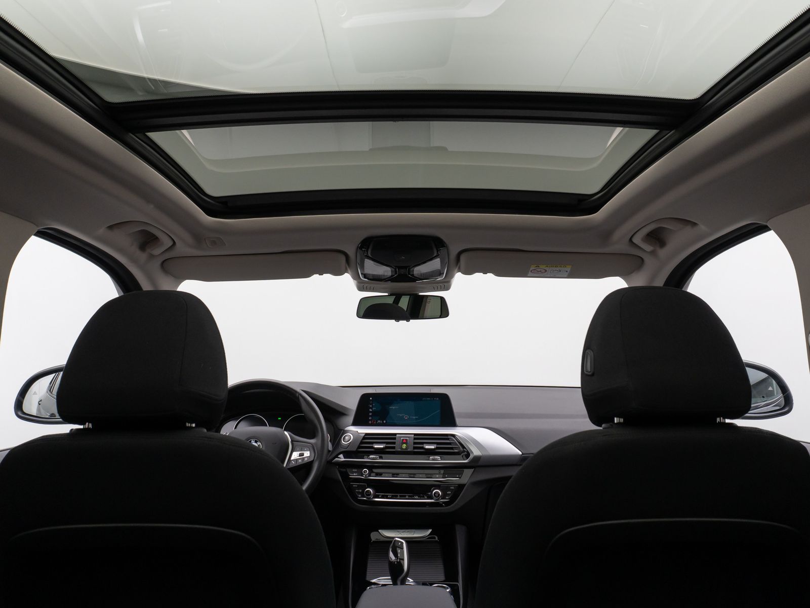 Fahrzeugabbildung BMW X3 xD20d Panorama Kamera DAB HiFi AHK Alarm 19"