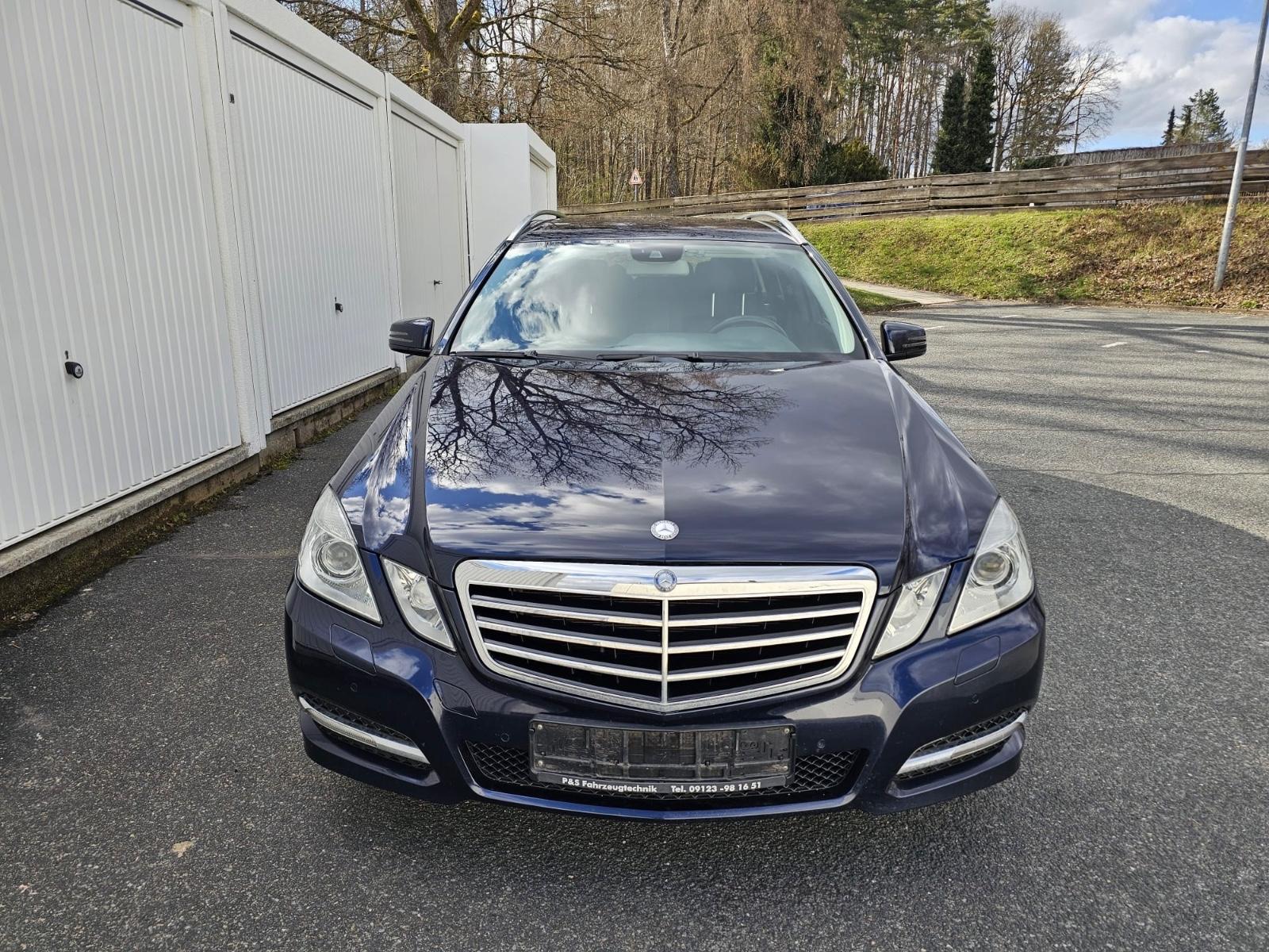 Mercedes-Benz E 350 4MATIC T BlueEFFICIENCY AVANTGARDE