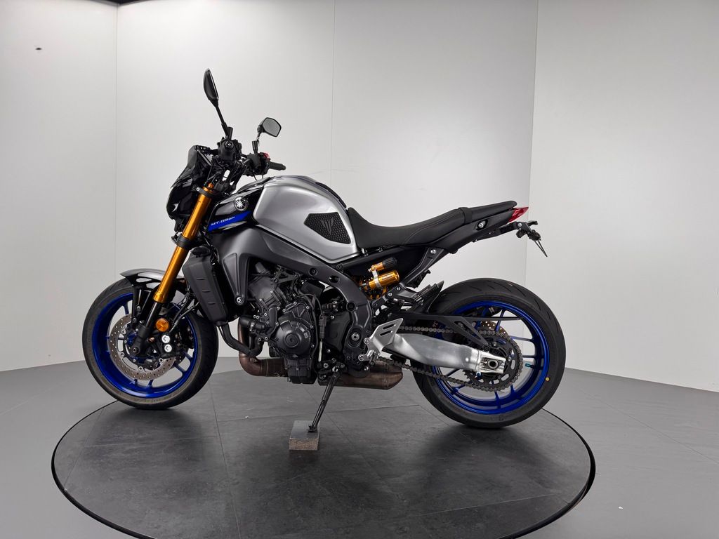 Fahrzeugabbildung Yamaha MT-09 SP *TOP-ZUSTAND *AKRAPOVIC