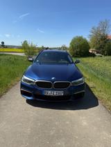 BMW M550d xDrive Touring G31 | 400 PS | AHK |  - blaue BMW M550