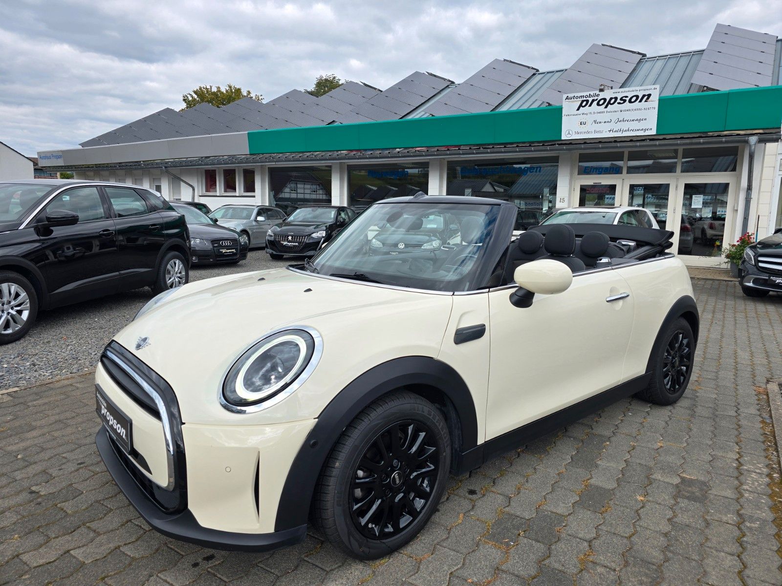 MINI Cooper Cabrio NAVI DCC HUD KOMFORT
