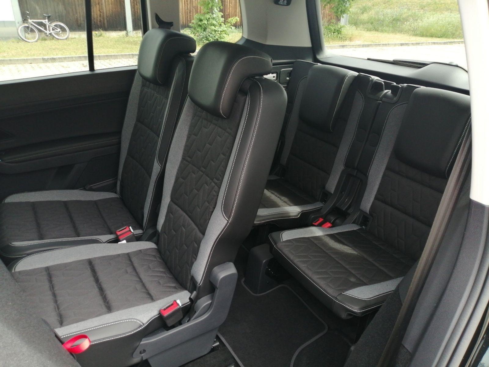 Volkswagen Touran Energy 1.5TSI DSG / 7-Sitze, CarPlay, ACC