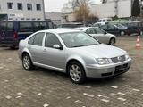 Volkswagen Bora Lim. Pacific 1.6*AUTOMATIK*TÜV NEU** - gebrauchte Volkswagen Bora aus dem Jahr 2005