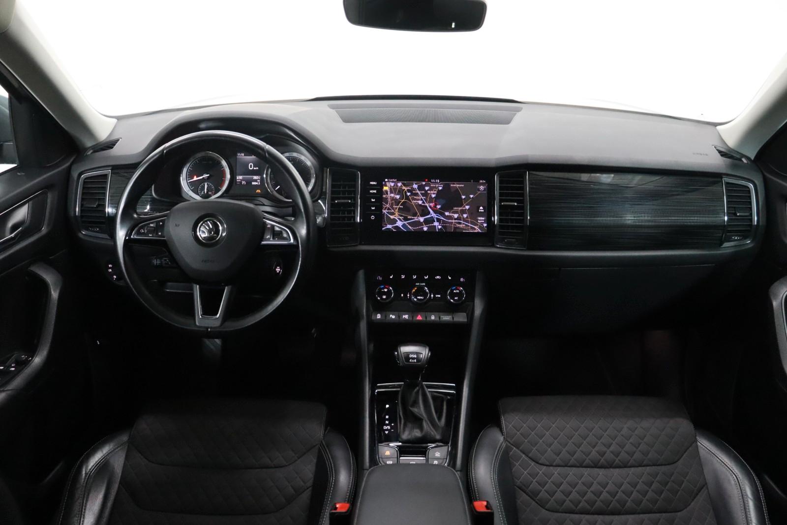Skoda Kodiaq Style 4x4*7SITZER*PANO*360°*ACC*APPLE*AHK