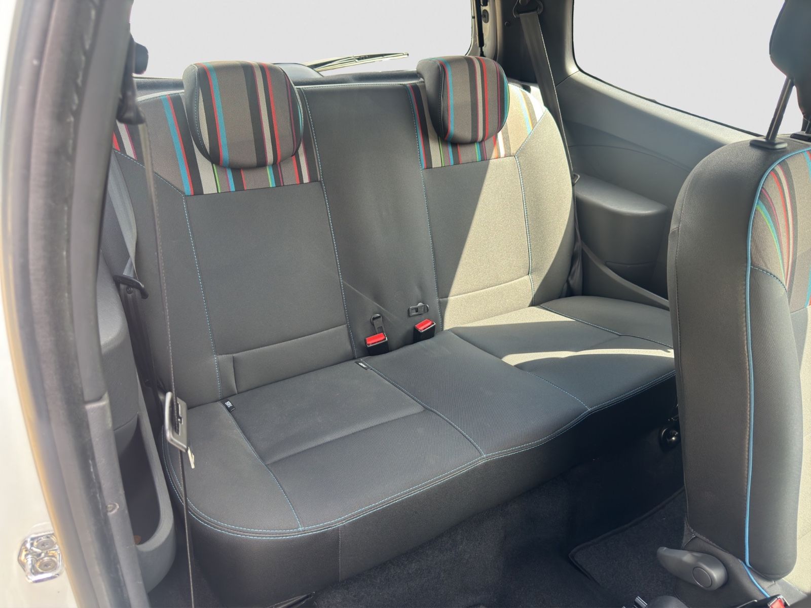 Fahrzeugabbildung Renault Twingo Expression /Klimaanlage/TÜV/HU/Radio/BT