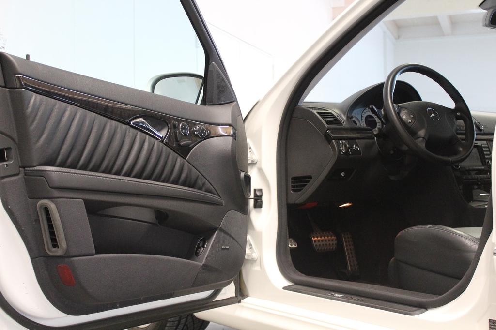 Mercedes-Benz E 55 AMG