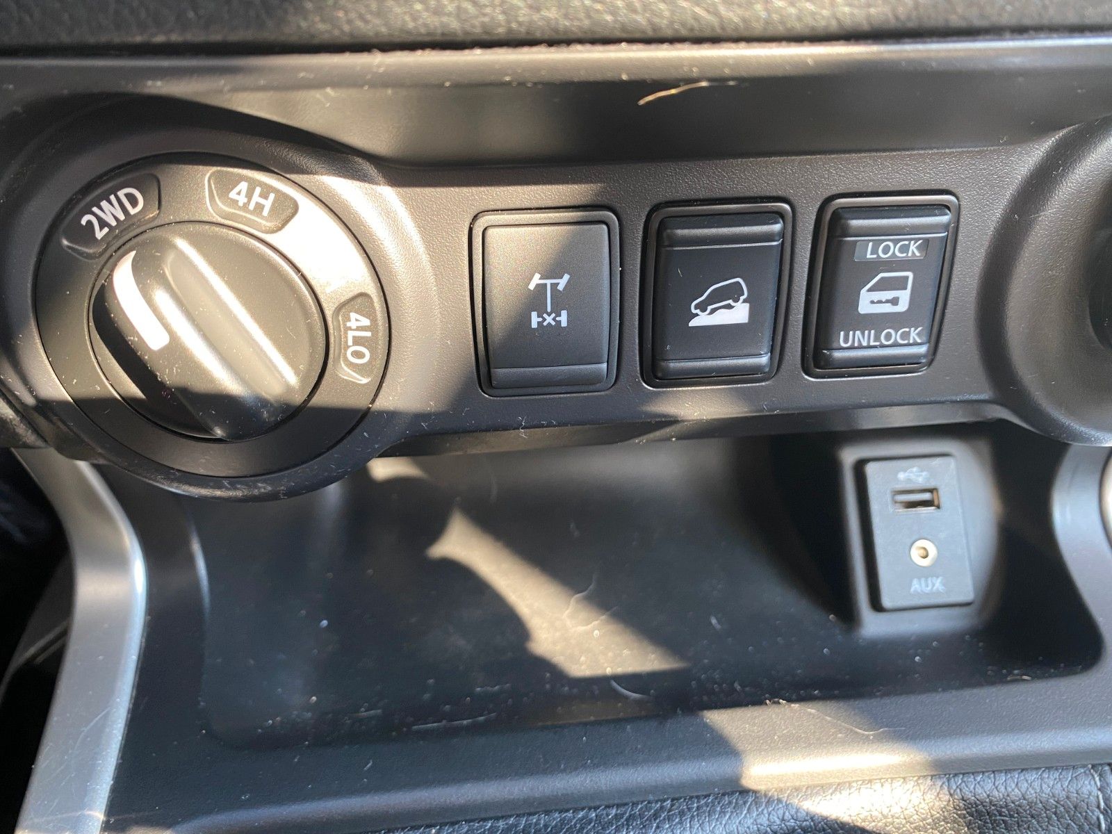 Fahrzeugabbildung Nissan Navara NP300 Tekna Double Cab 4x4