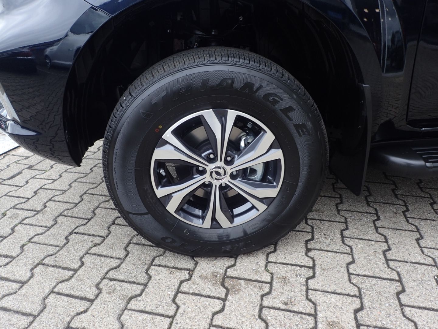 Fahrzeugabbildung DFSK Rich 6 4x4 Diesel Pick Up 3T-Zuglast 360°Cam App