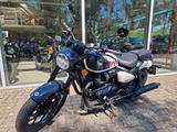Royal Enfield Shotgun 650 Premium Stencil White - Offers