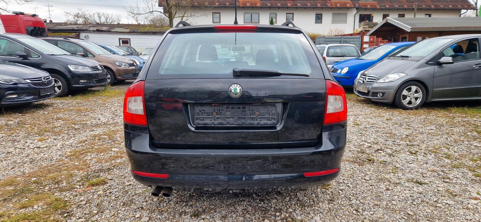 Skoda Octavia 2011 — photo 8