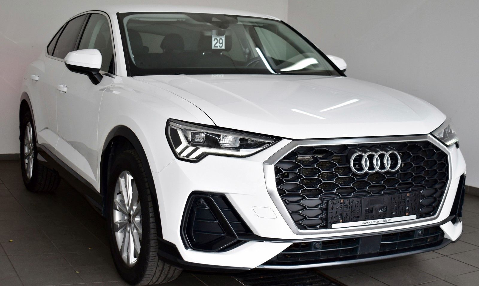 Fahrzeugabbildung Audi Q3 Sportback 35 TDI,Navi,LED,ACC,8fach bereift