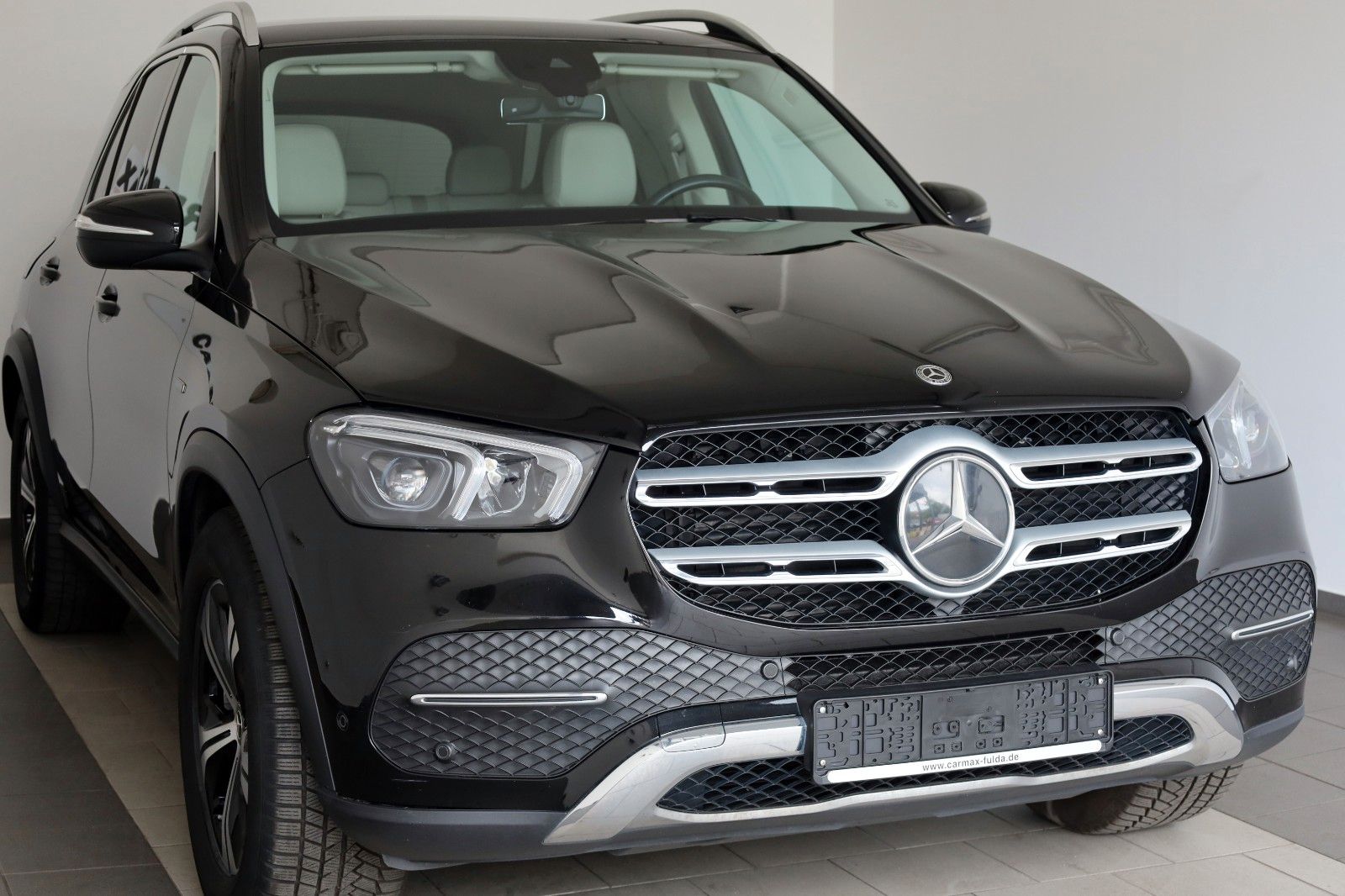 Fahrzeugabbildung Mercedes-Benz GLE 350de 4M Leder,Navi,LED,Kamera,SH,PDC,ParkP.