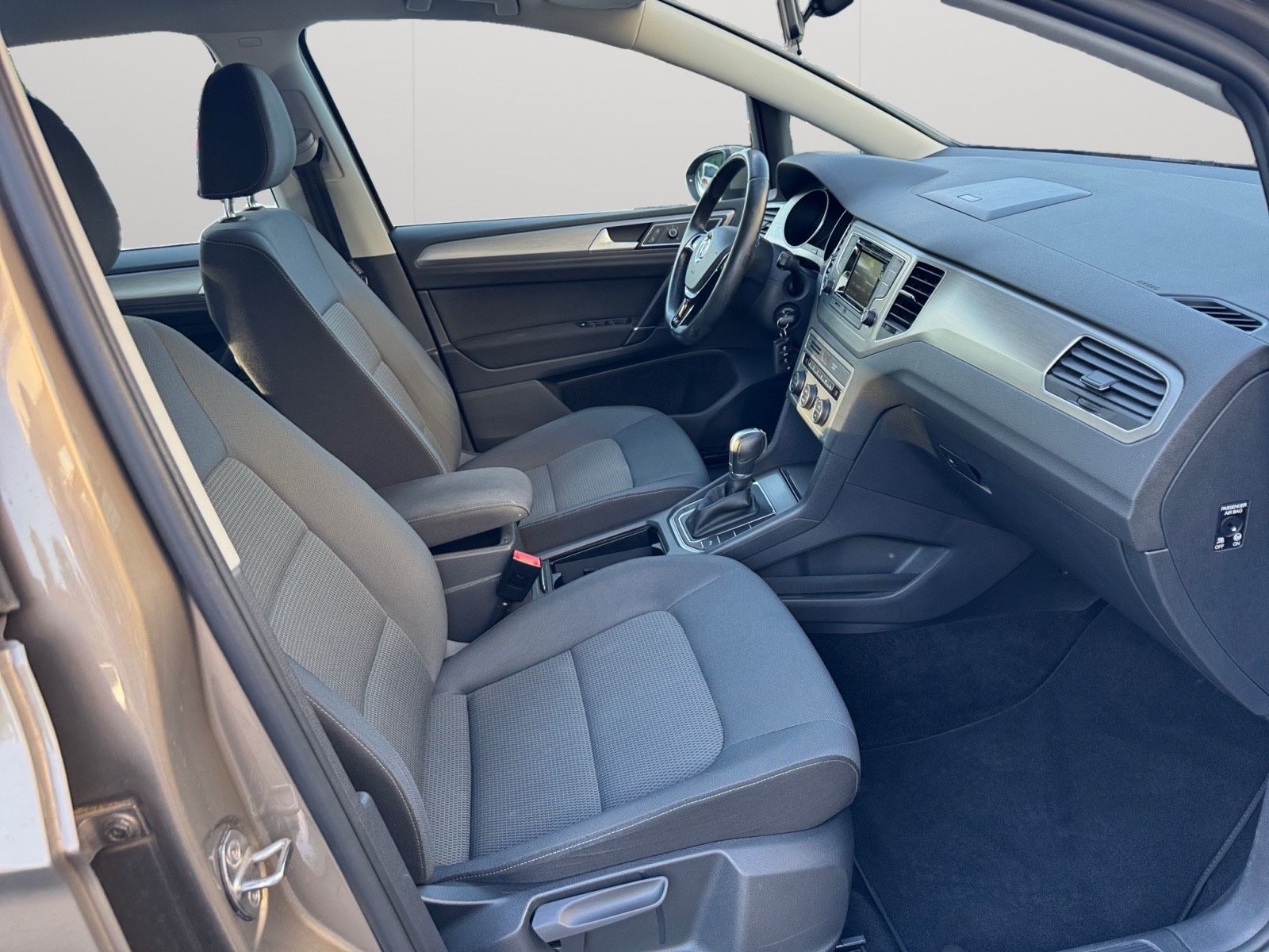 Fahrzeugabbildung Volkswagen Golf Sportsvan VII Comfortline BMT/Start-Stopp
