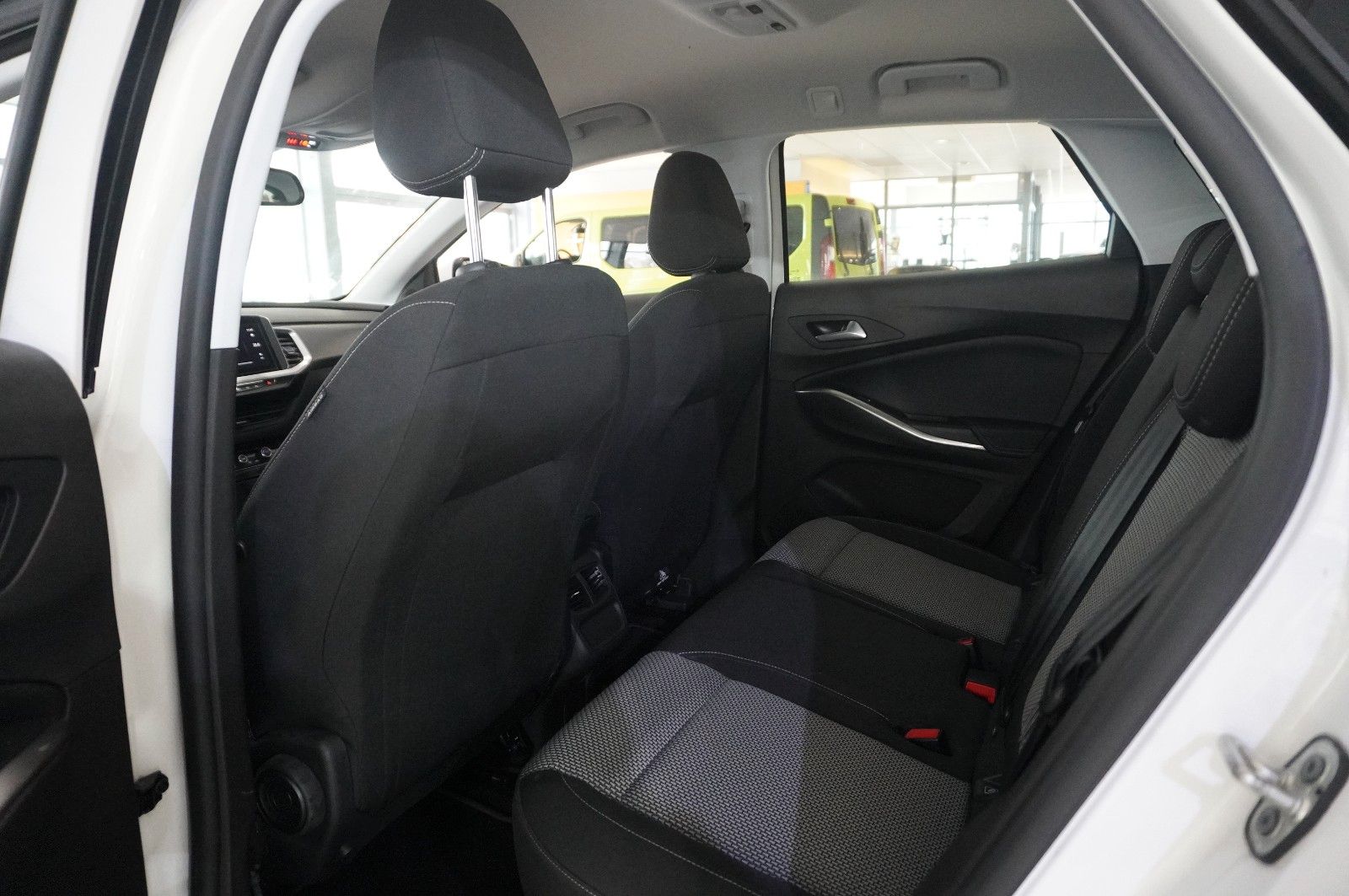 Fahrzeugabbildung Opel Grandland (X) 1.5D BUSINESS NAVI/LED/KAMERA/DAB