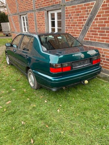 Volkswagen Vento 1.8 GLX GLX