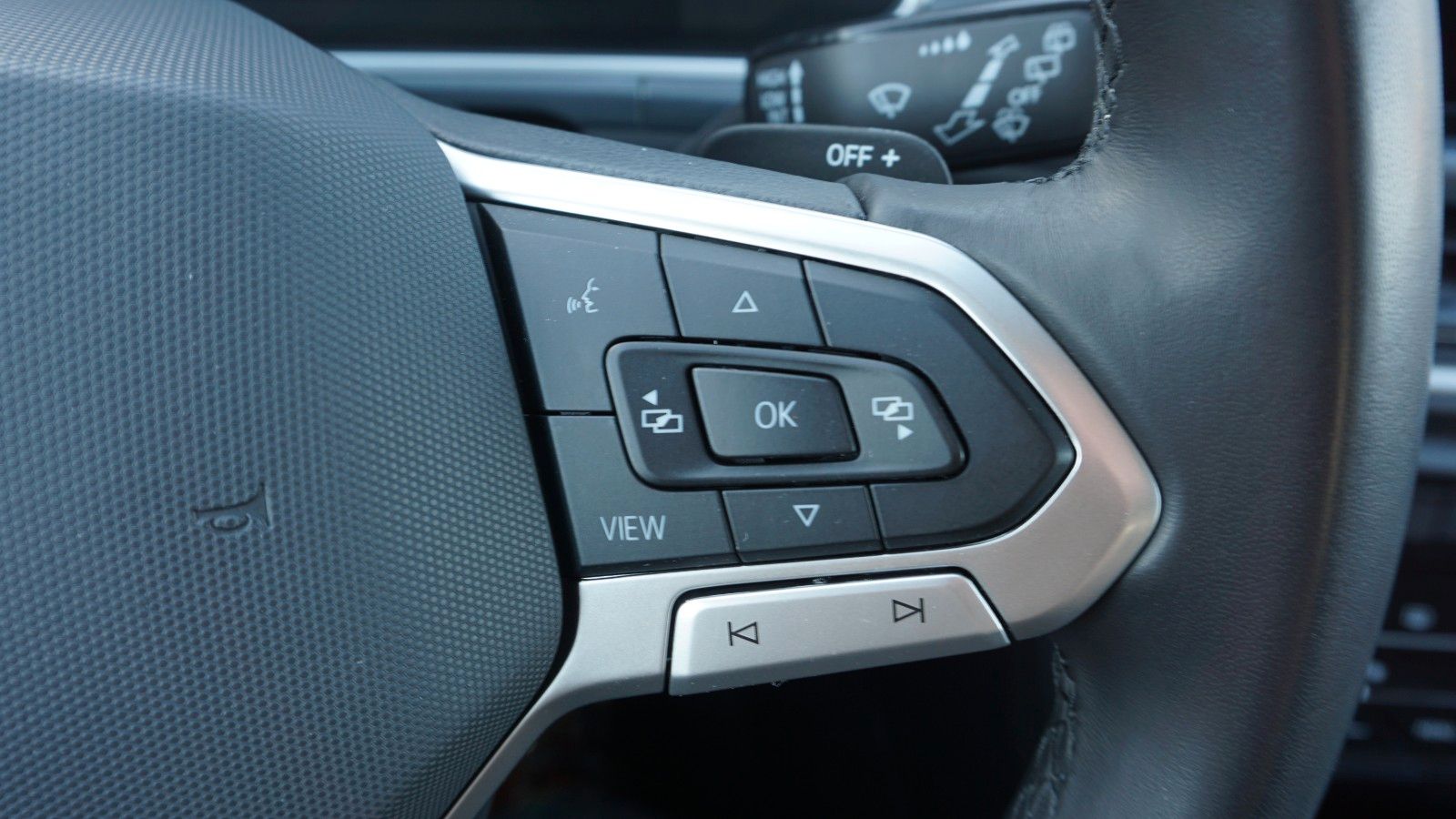 Fahrzeugabbildung Volkswagen T-Roc Style, Kamera, Navi, AHK, LED, IQ.Drive+WR