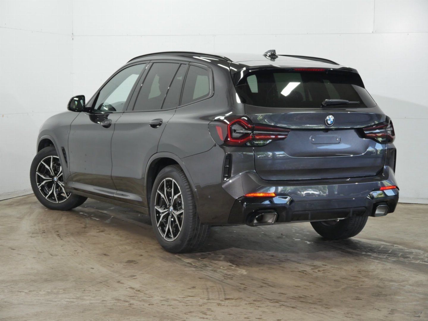 Fahrzeugabbildung BMW X3 xDrive20i | M Sportpaket | Sportsitze | HiFi