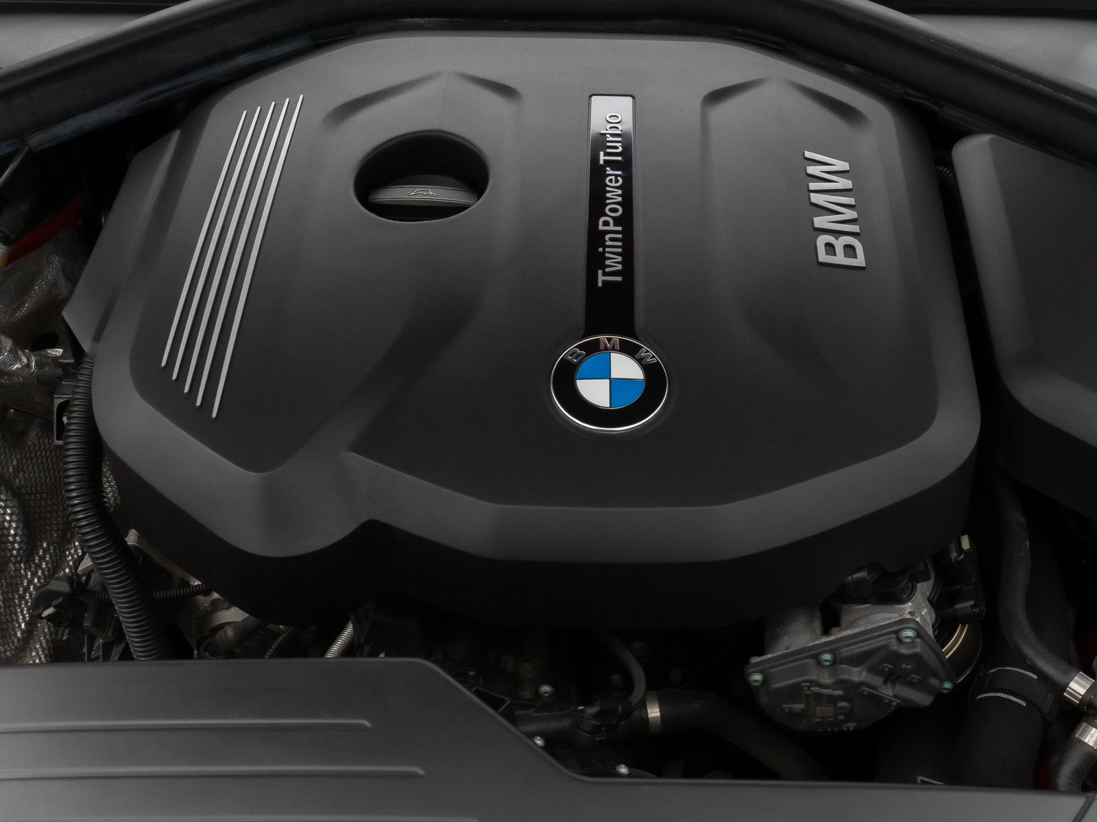 Fahrzeugabbildung BMW 118i Navi WLAN PDC Lordos LED Geschwindigkeitsr