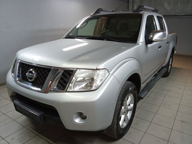 Nissan Navara Pickup Double Cab LE V6 4X4 Top Zustand