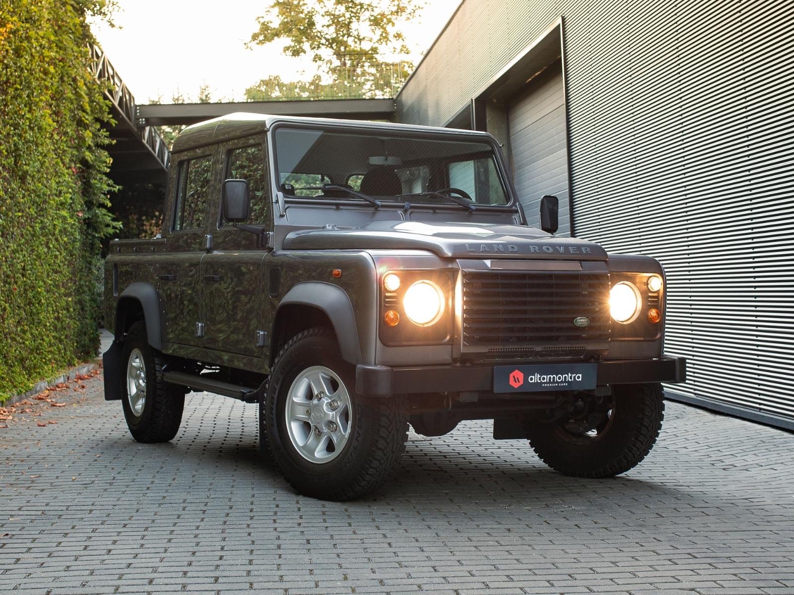 Land Rover Defender 110 Double Cab Pick Up