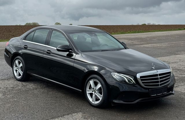 Mercedes-Benz E 220d Lim. *4-Matic,AHK,9-G Autom.,Kamera*