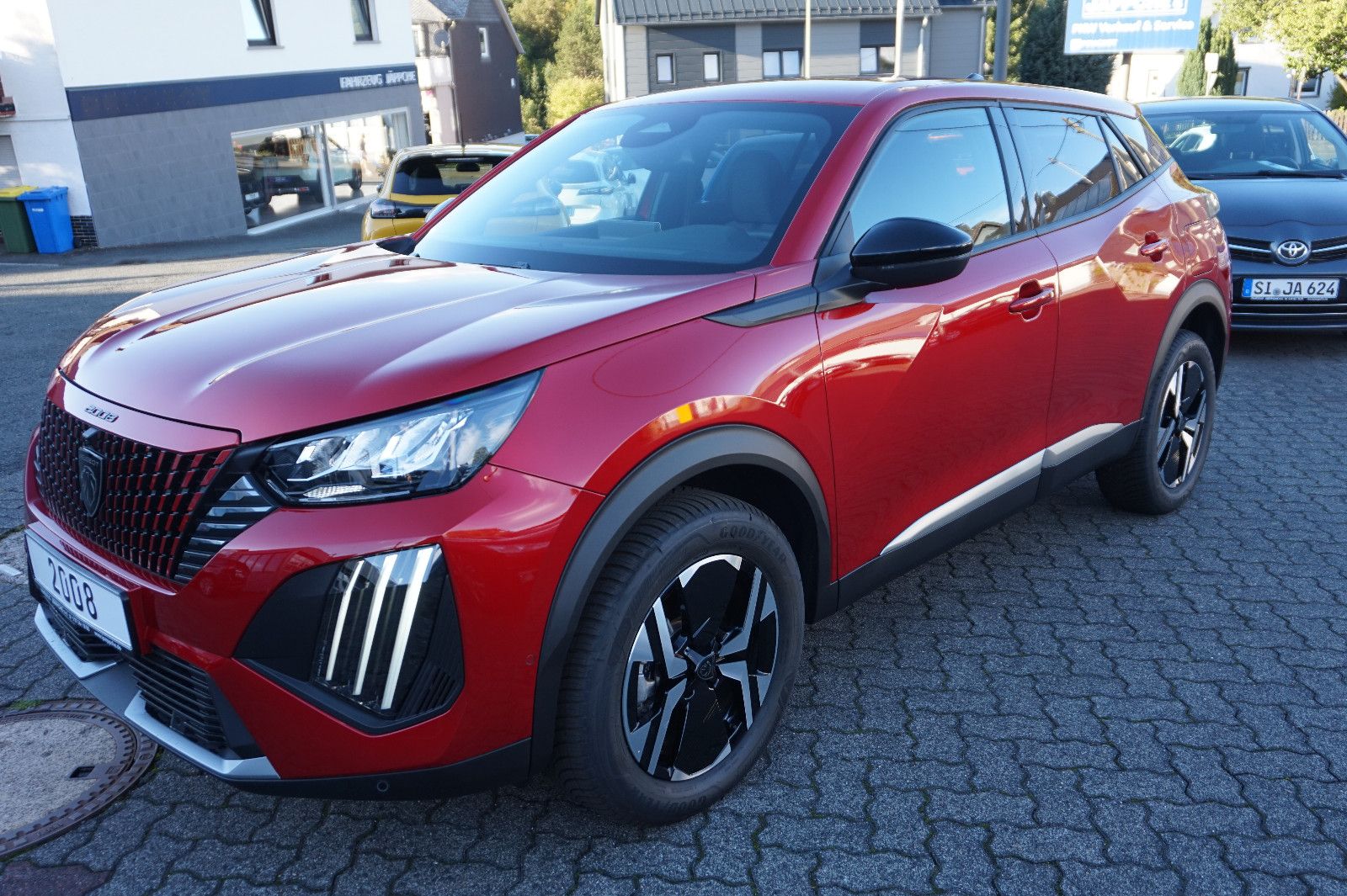 Peugeot 2008 Hybrid 145 Allure Automatik Navi/2 Kameras